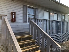 223 Countryside Dr SW in Lenoir, NC - Building Photo - Building Photo