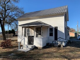 203 King St in Partridge, KS - Building Photo