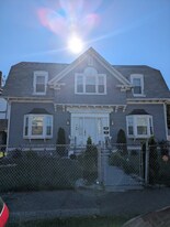 144 Harral Ave in Bridgeport, CT - Building Photo