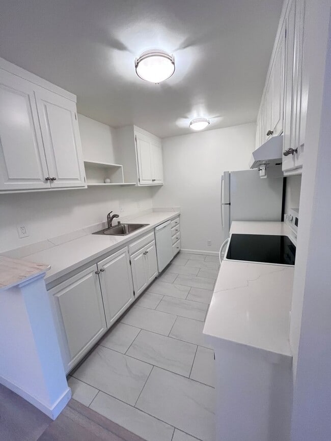 property at 170 Upper Via Casitas