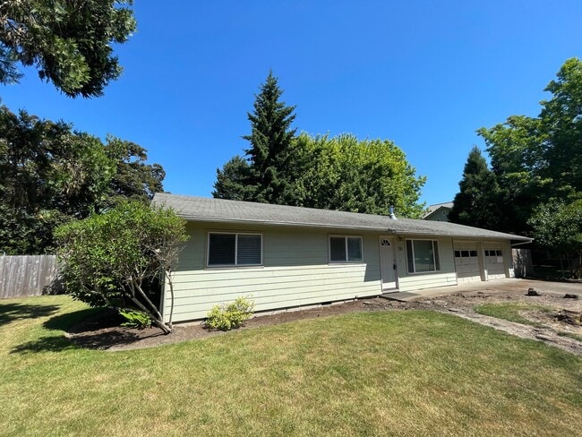 property at 781 Stephanie St N