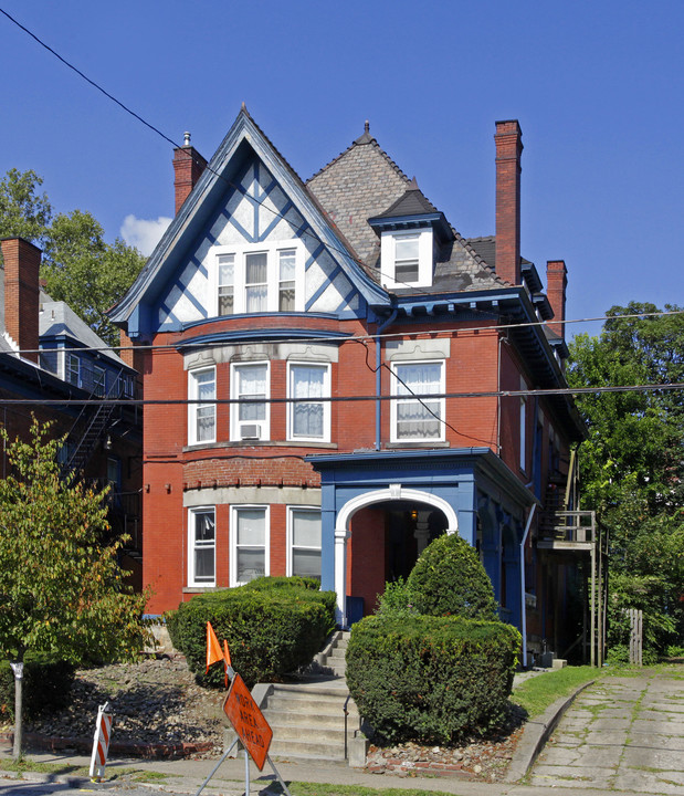 358 S Negley Ave in Pittsburgh, PA - Foto de edificio