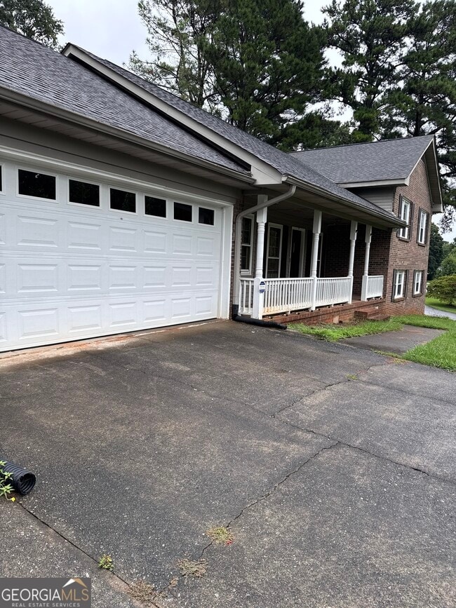 532 Villa Dr SW in Lilburn, GA - Building Photo - Building Photo