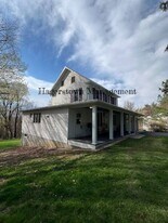 11738 Furnace Rd in Blue Ridge Summit, PA - Building Photo