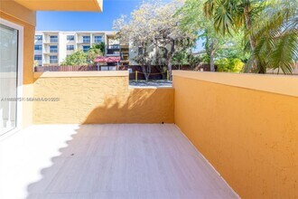 13900 SW 65th Terrace in Miami, FL - Foto de edificio - Building Photo