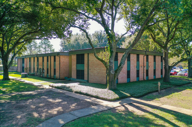 Melrose Apartments in Natchitoches, LA - Foto de edificio - Building Photo