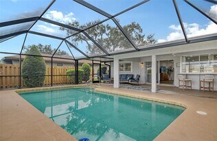 6722 Roxbury Dr in Sarasota, FL - Building Photo