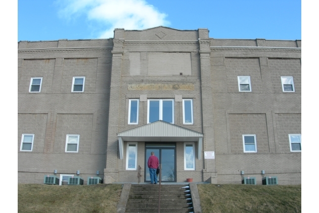 1540 Lisbon St in East Liverpool, OH - Building Photo