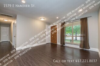 1579 E Hanover St in Springfield, MO - Building Photo - Building Photo