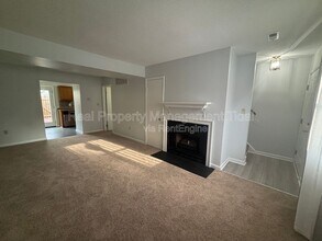 12714 Woodside Ln in Newport News, VA - Building Photo - Building Photo