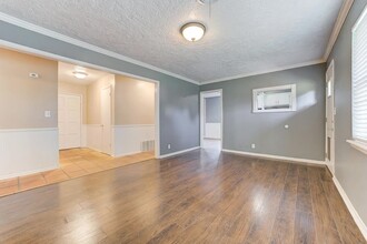 2119 Dakota St in Norman, OK - Building Photo - Building Photo