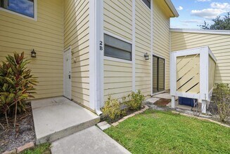 402 Lakewood Ct in Jupiter, FL - Building Photo - Building Photo