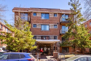 3270 Goyer St Apartments