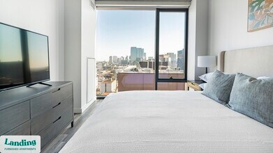 2010 West End Ave, Unit 1314 in Nashville, TN - Foto de edificio - Building Photo