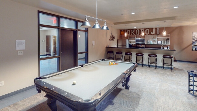 Tallgrass Village Apartments & Townhomes in Spirit Lake, IA - Foto de edificio - Building Photo