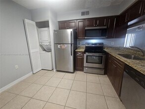 8106 Glenmoor Dr in West Palm Beach, FL - Building Photo - Building Photo