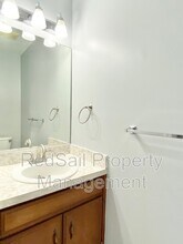 926 Woodcreek Dr in Newport News, VA - Building Photo - Building Photo