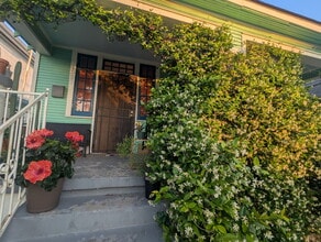 1521 Pauline St, Unit 1521 Pauline St. in New Orleans, LA - Foto de edificio - Building Photo