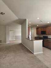 2059 Kings Palace Dr in Riverview, FL - Foto de edificio - Building Photo