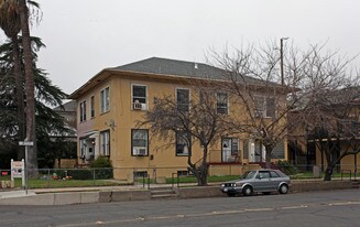 1204-1208 F St Apartments