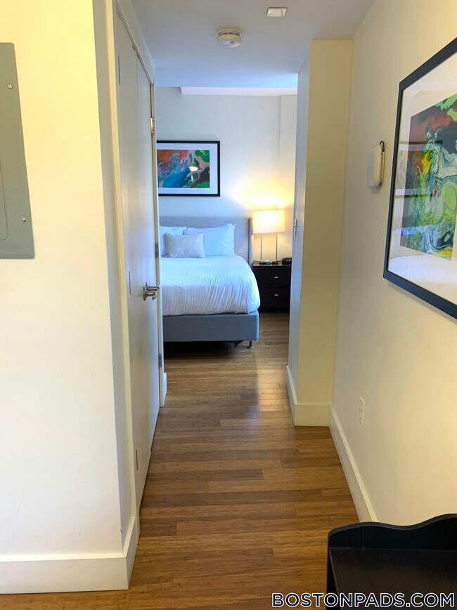 8 Winter St, Unit 401 in Boston, MA - Building Photo - Building Photo