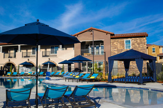 Campus Oaks Apartments in Roseville, CA - Building Photo - Building Photo