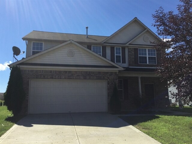 11065 Cool Winds Way in Fishers, IN - Building Photo