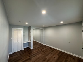 2001 Biehn St, Unit 6 in Klamath Falls, OR - Foto de edificio - Building Photo