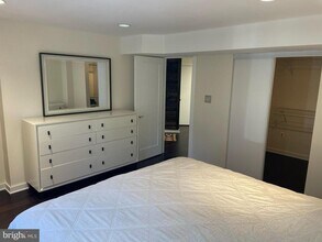 11301 Water Pointe Cir in Reston, VA - Building Photo - Building Photo