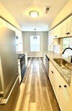 606 Queensway Ct in Cold Spring, KY - Building Photo - Building Photo