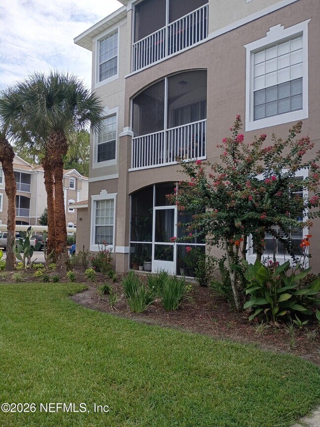 10550 Baymeadows Rd