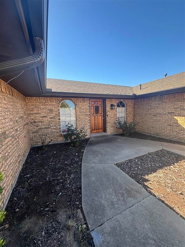7816 NW Baldwin Ave in Lawton, OK - Building Photo - Building Photo