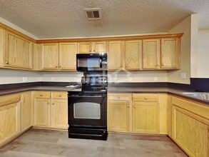 4016 Broken Arrow Dr in Ladson, SC - Foto de edificio - Building Photo