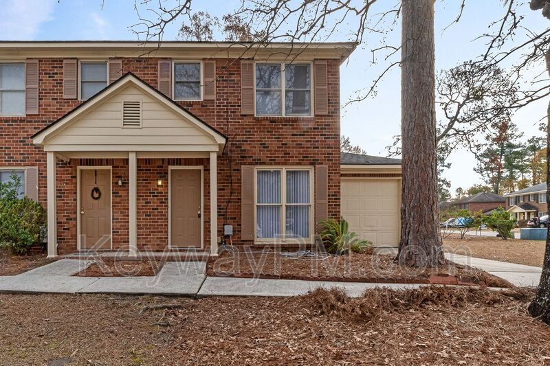 2320 Greengate Dr in Augusta, GA - Building Photo