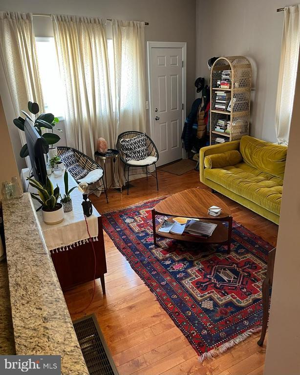 property at 2001 Tulip St