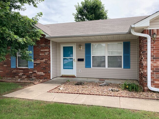 1003 W 22nd St N in Claremore, OK - Building Photo - Building Photo