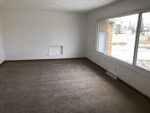 7820 E Mt Hope Hwy in Grand Ledge, MI - Building Photo - Building Photo