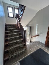 2752 N Bartlett Ave, Unit 3 in Milwaukee, WI - Building Photo - Building Photo