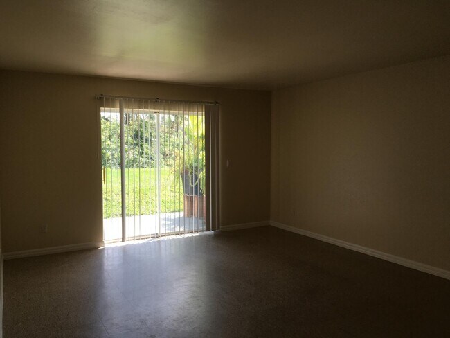 2805 Hightower Ave S in Lehigh Acres, FL - Building Photo - Building Photo