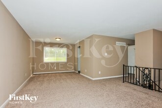 5708 Madlar Ln in Florissant, MO - Building Photo - Building Photo