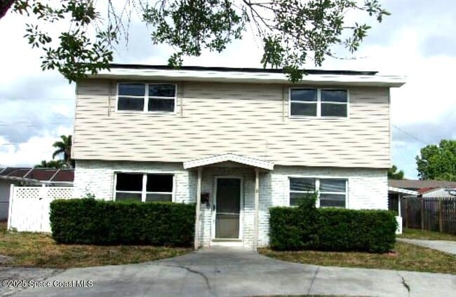 property at 746 Ironwood Dr