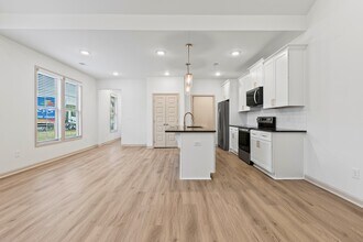 106 Summer St in Opelika, AL - Building Photo - Building Photo