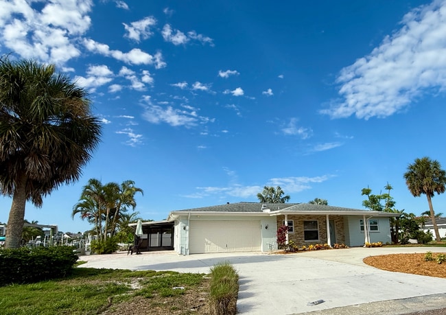 171 Palm Blvd in Dunedin, FL - Foto de edificio - Building Photo