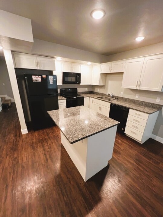 387 S 480 W in Preston, ID - Building Photo