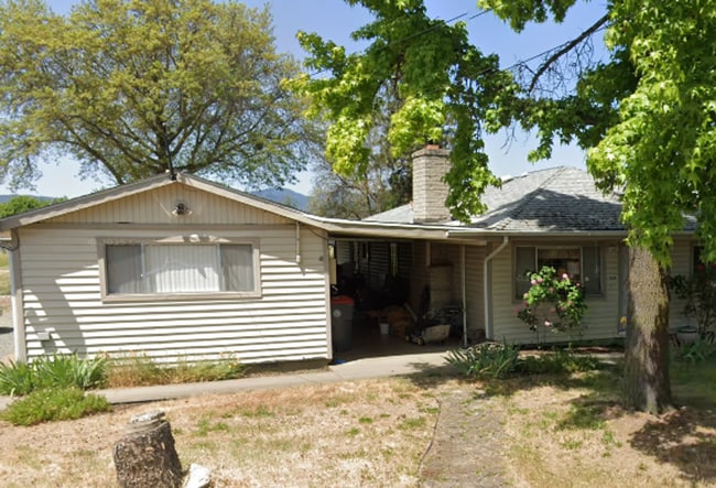 property at 1414 Orchard Home Dr
