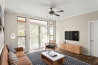 The Overlook at Quarry Hill in Austin, TX - Building Photo - Building Photo