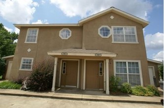 The Garden Homes of Highlands Plantation in Starkville, MS - Foto de edificio - Building Photo