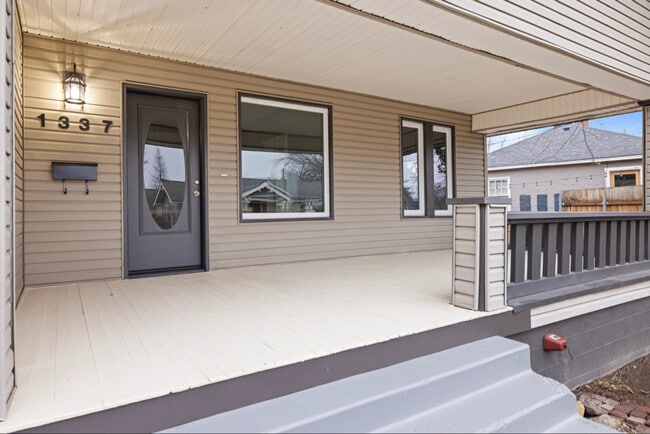 1337 E Isaacs Ave in Walla Walla, WA - Building Photo - Building Photo