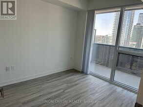 55 Cooper St in Toronto, ON - Building Photo - Building Photo