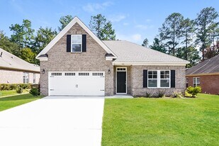 446 Bainbridge Dr in Aiken, SC - Building Photo